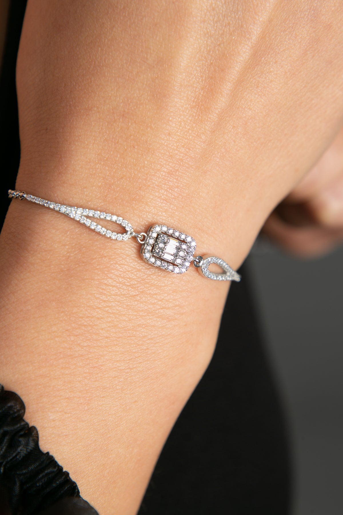 Wholesale Women's 925 Sterling Silver Rhodium-Plated Zircon Baguette Bracelet