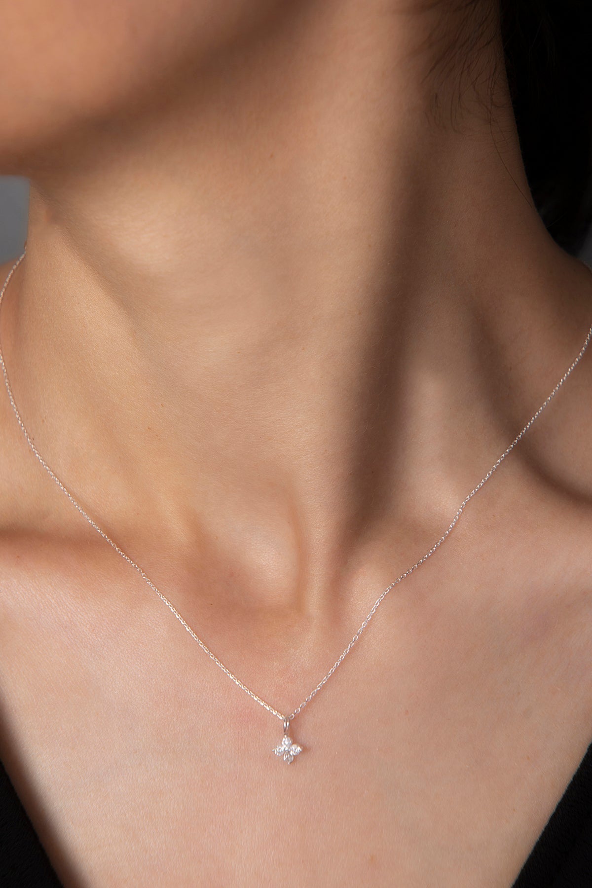 Wholesale Minimalist 925 Sterling Silver Necklace for Women